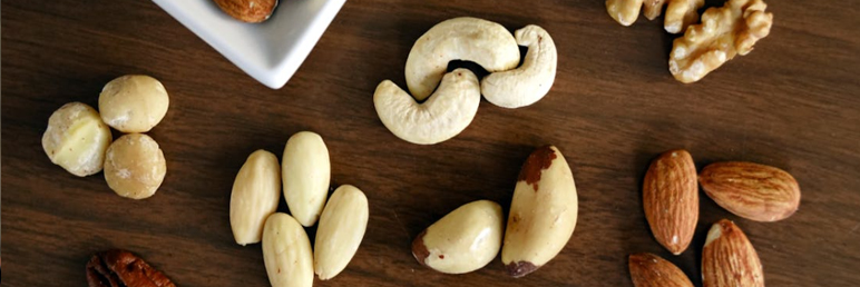 What are the signs that indicate the effectiveness of 308nm light therapy for vitiligo